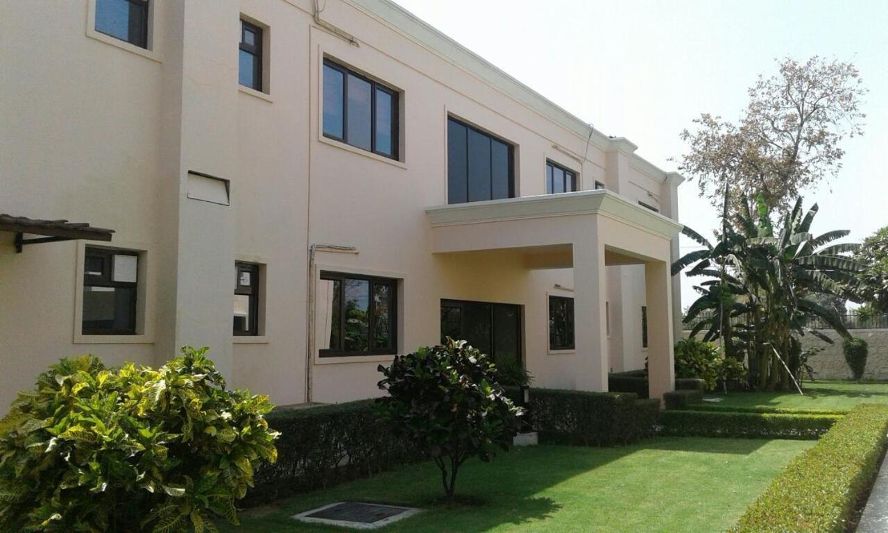 The Lalit Traveller Khajuraho Hotell Eksteriør bilde