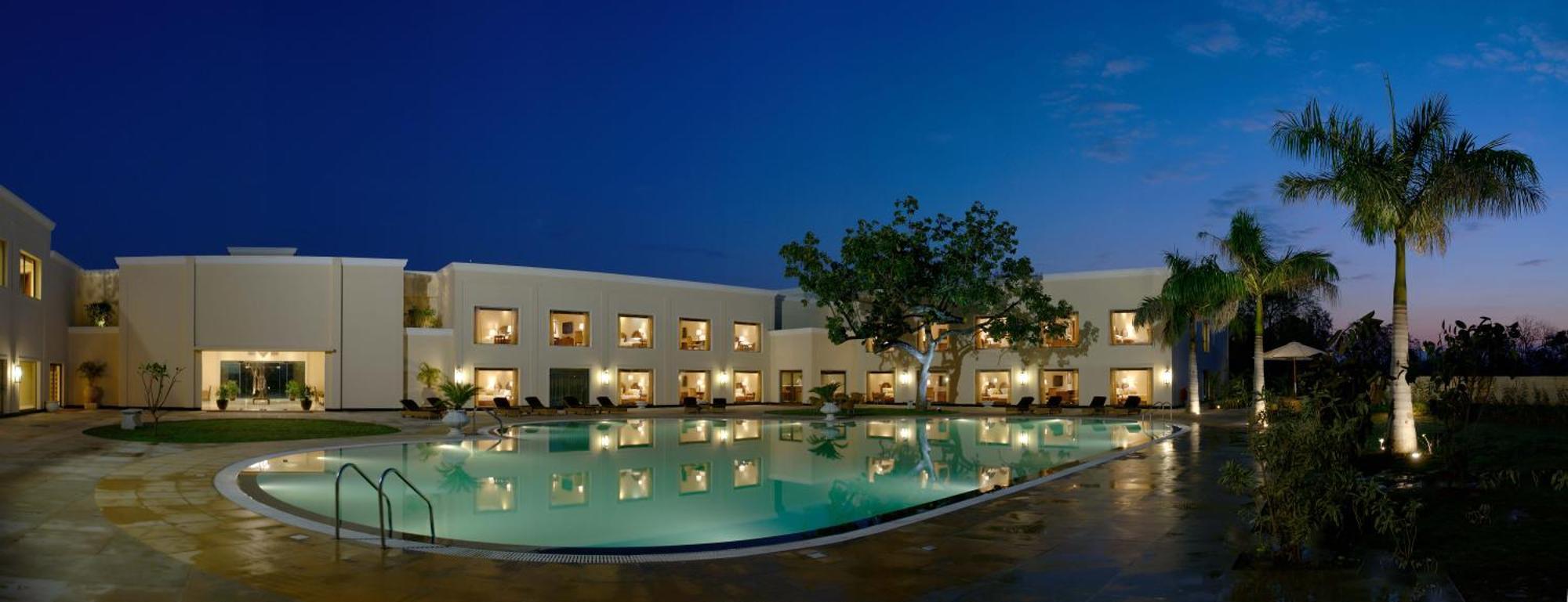 The Lalit Traveller Khajuraho Hotell Eksteriør bilde